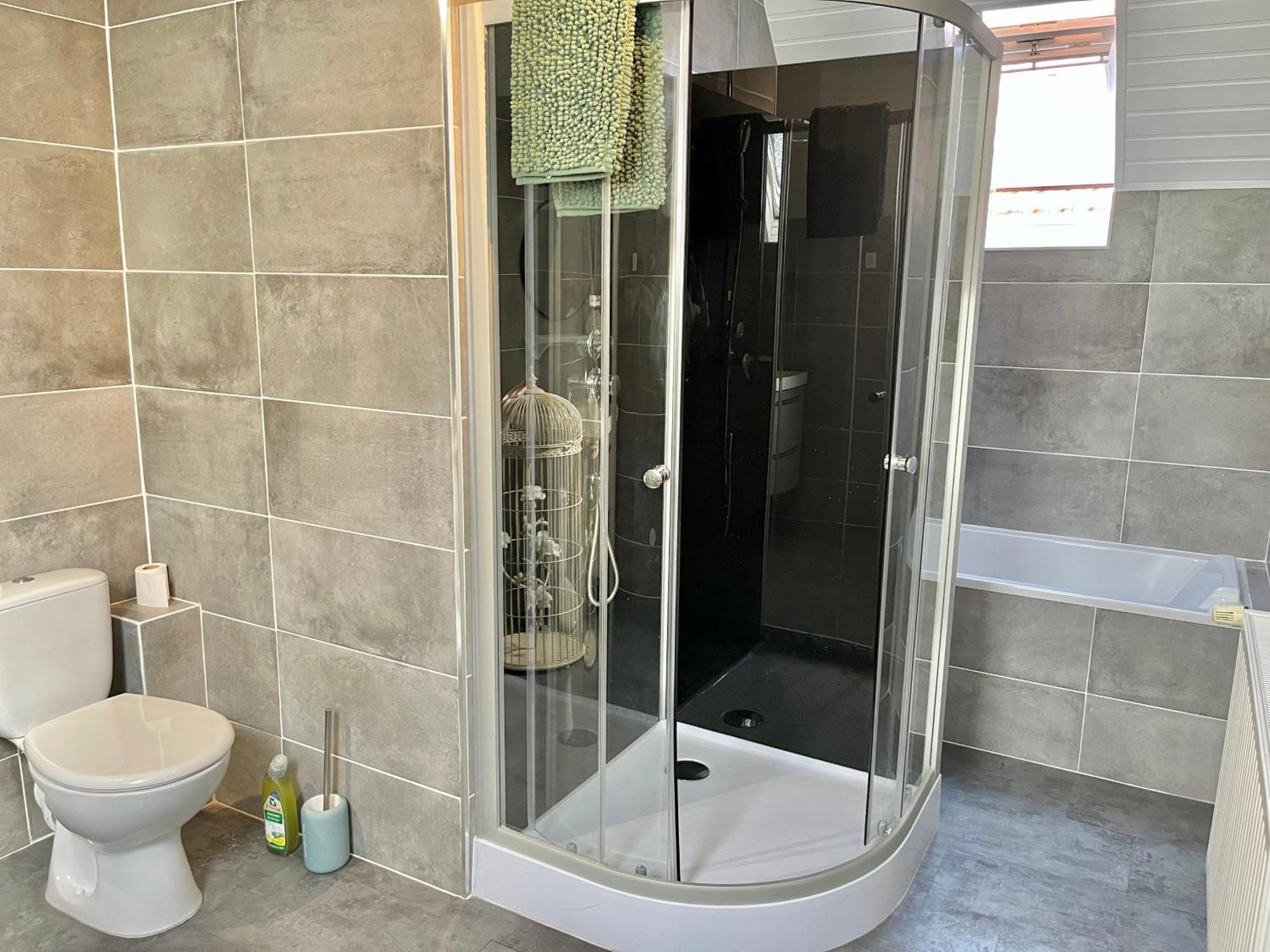 Etage Entier Prive, 45M2 Chez Regine Villa Schiltigheim Exteriör bild